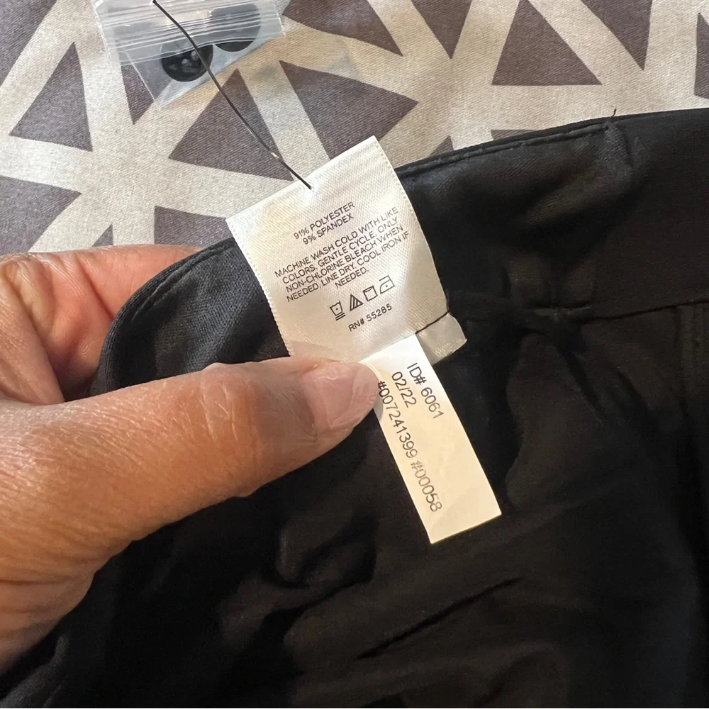 Express Supersoft Twill Stretch Black Low Rise Bootcut Pants NWT Size 6 Short - Picture 11 of 15